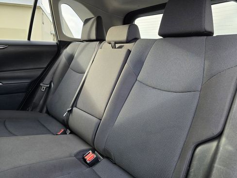 Used 2023 Toyota RAV4 LE image 19