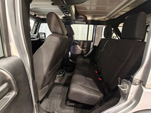 Used 2015 Jeep Wrangler Unlimited Sport w/ Quick Order Package 24S AWD/4WD image 22