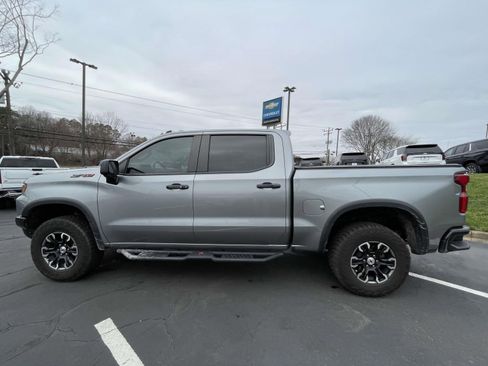 Used 2024 Chevrolet Silverado 1500 ZR2 w/ Technology Package image 8