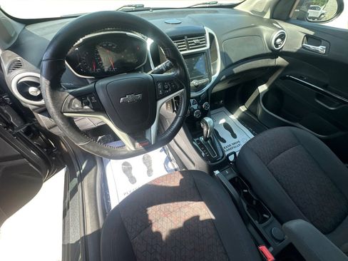 Used 2019 Chevrolet Sonic LT FWD image 30