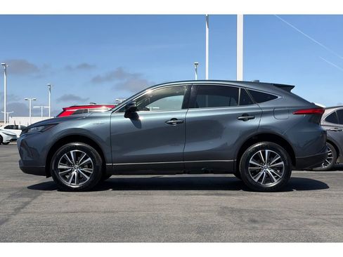 Used 2021 Toyota Venza LE AWD/4WD image 7