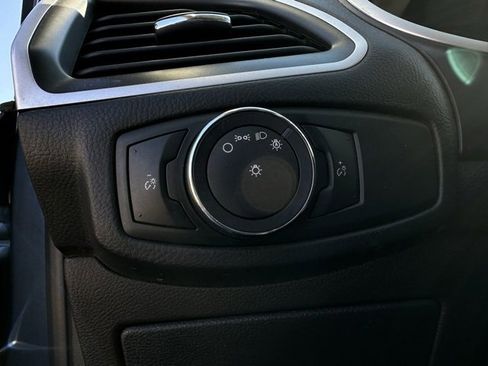 Used 2018 Ford Edge SEL w/ Cargo Accessory Package image 30