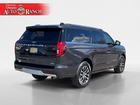 Certified 2025 Ford Expedition Max Platinum AWD/4WD image 5