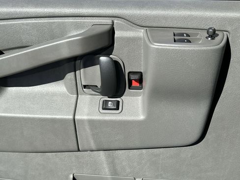 New 2025 GMC Savana 2500 w/ Driver Convenience Package image 22