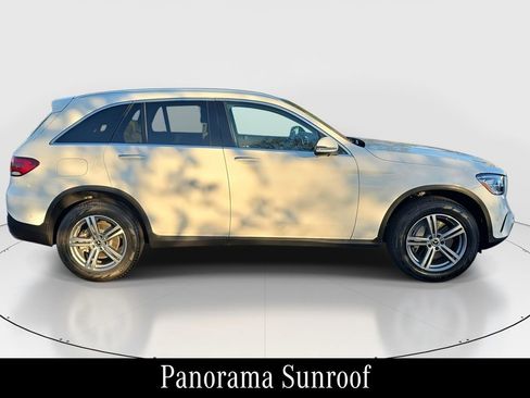 Certified 2022 Mercedes-Benz GLC 300 image 4