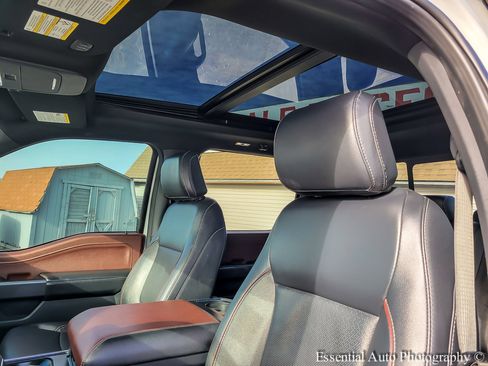 Used 2023 Ford F150 Lariat w/ Equipment Group 502A High image 9