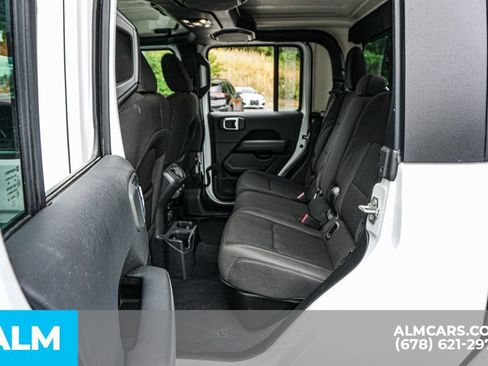 Used 2023 Jeep Gladiator Overland AWD/4WD image 20