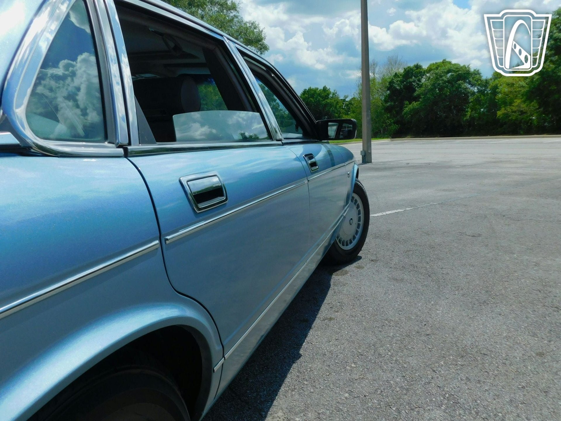 Used 1991 Jaguar XJ Vanden Plas RWD image 31