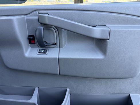 New 2026 Chevrolet Express 2500 w/ Driver Convenience Package image 17