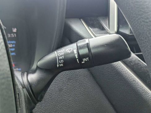 Used 2020 Toyota Corolla LE FWD image 25