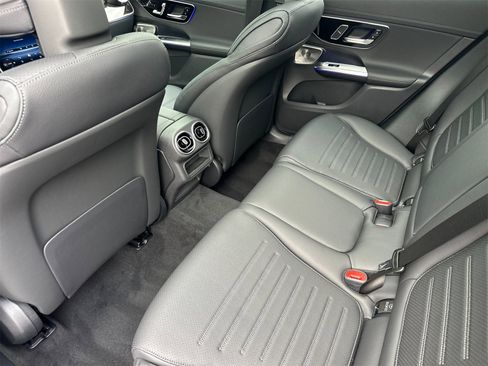 New 2026 Mercedes-Benz GLC 300 4MATIC image 12