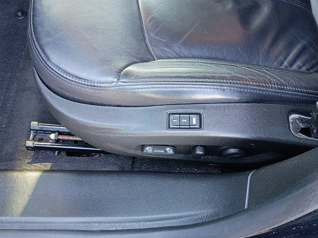 Used 2012 Buick LaCrosse Premium w/ Driver Confidence Package FWD image 18