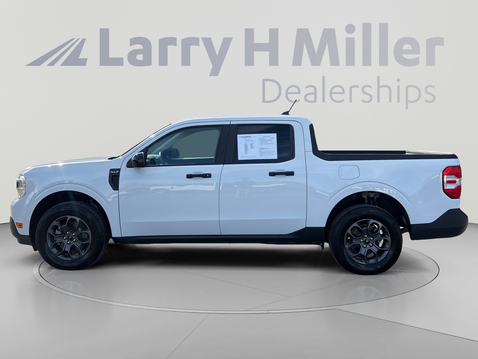 Used 2024 Ford Maverick XLT w/ XLT Luxury Package AWD/4WD image 2