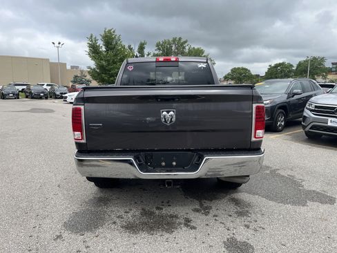 Used 2014 RAM 1500 Laramie RWD image 10
