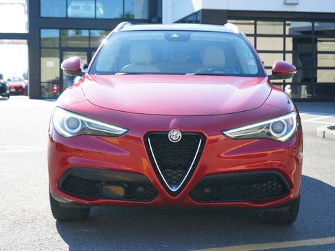 Used 2018 Alfa Romeo Stelvio Ti Lusso image 10