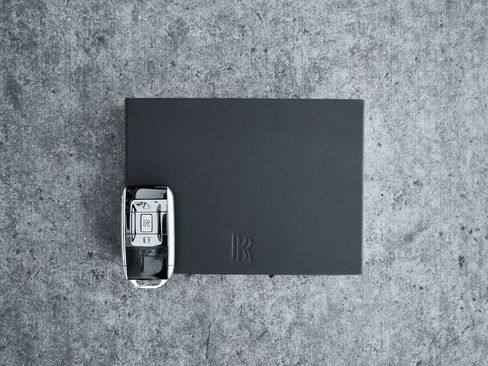 Used 2023 Rolls-Royce Cullinan Black Badge w/ Driver's Package image 86