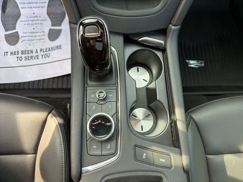 Used 2021 Cadillac XT6 Premium Luxury image 10