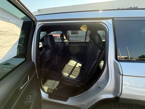 New 2026 Jeep Grand Cherokee L 4WD image 21