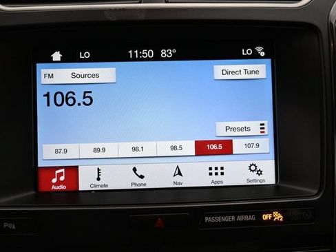 Used 2018 Ford Explorer XLT w/ Equipment Group 202A FWD image 20