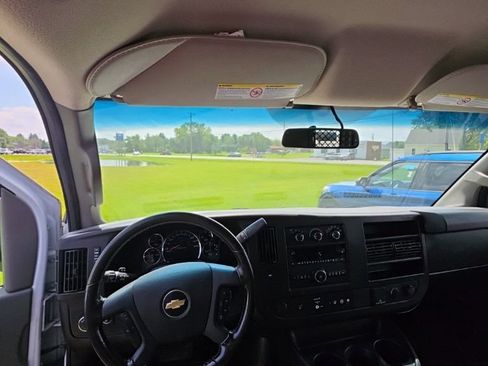 Used 2021 Chevrolet Express 2500 w/ Driver Convenience Package RWD image 2