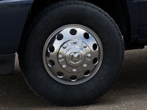 New 2026 RAM 3500 Laramie w/ Max Tow Package AWD/4WD image 18