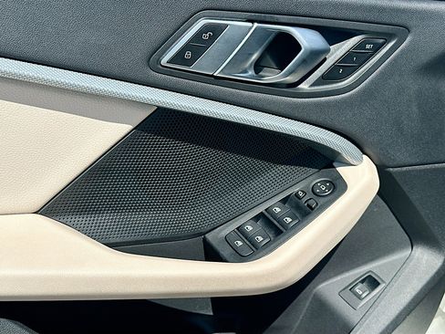 Used 2023 BMW 228i w/ Convenience Package image 18