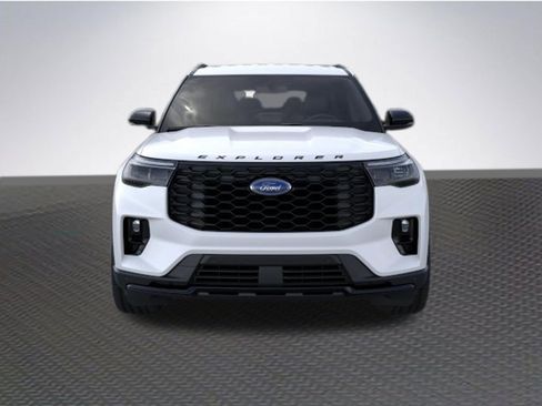 New 2026 Ford Explorer ST-Line w/ ST-Line Street Pack RWD image 6