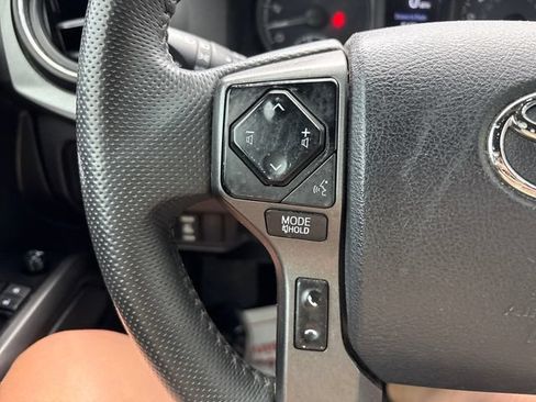 Used 2023 Toyota Tacoma TRD Off-Road AWD/4WD image 11