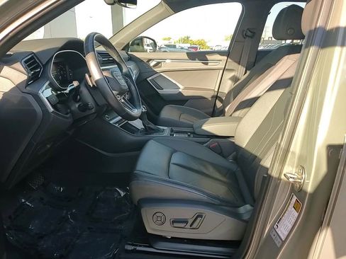 Used 2021 Audi Q3 2.0T Premium Plus image 12