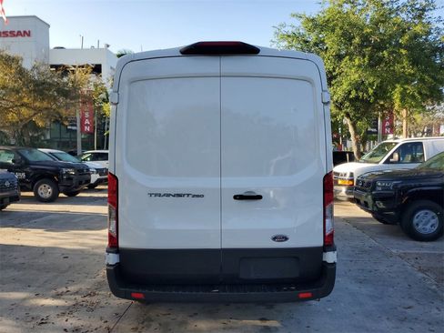 Used 2023 Ford Transit 250 Medium Roof AWD w/ Load Area Protection Package image 5