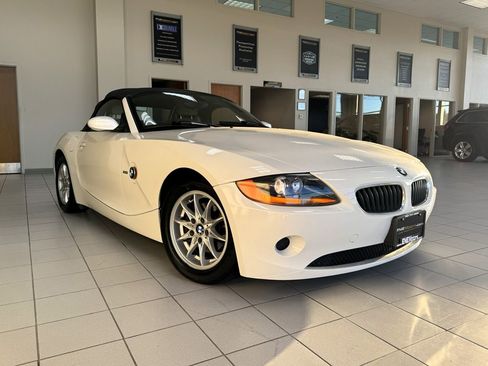 Used 2003 BMW Z4 2.5i image 43