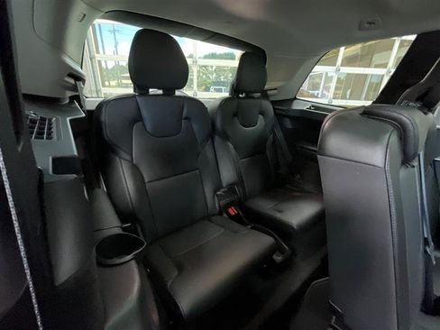 Used 2022 Volvo XC90 T5 Momentum AWD/4WD image 29