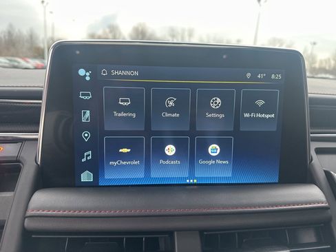 Used 2023 Chevrolet Suburban RST w/ Sport Performance Package image 19