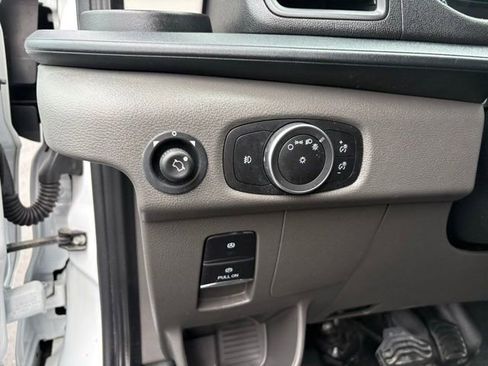 Used 2024 Ford Transit 250 Low Roof w/ Exterior Upgrade Package RWD image 15