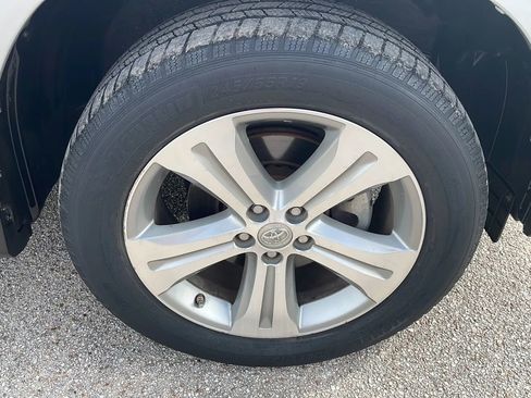 Used 2012 Toyota Highlander Limited FWD image 19