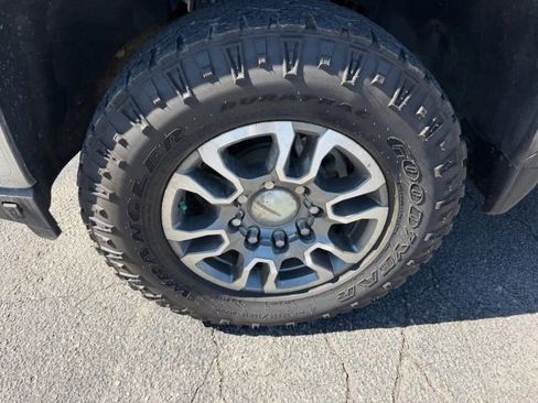 Used 2023 GMC Sierra 3500 SLE w/ SLE Convenience Package image 4