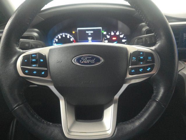 Used 2023 Ford Explorer XLT w/ Equipment Group 202A AWD/4WD image 25