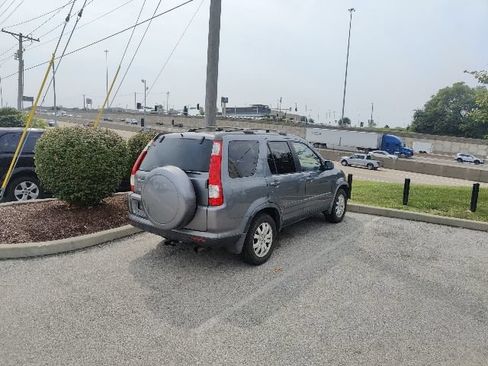 Used 2006 Honda CR-V EX image 24