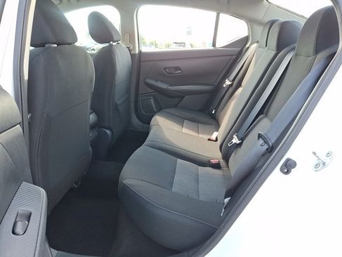 Used 2024 Nissan Sentra SV FWD image 10