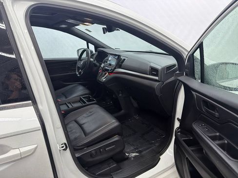 Used 2023 Honda Odyssey Sport image 15