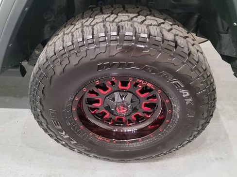 Used 2023 Jeep Wrangler Unlimited Rubicon w/ Cold Weather Group AWD/4WD image 34