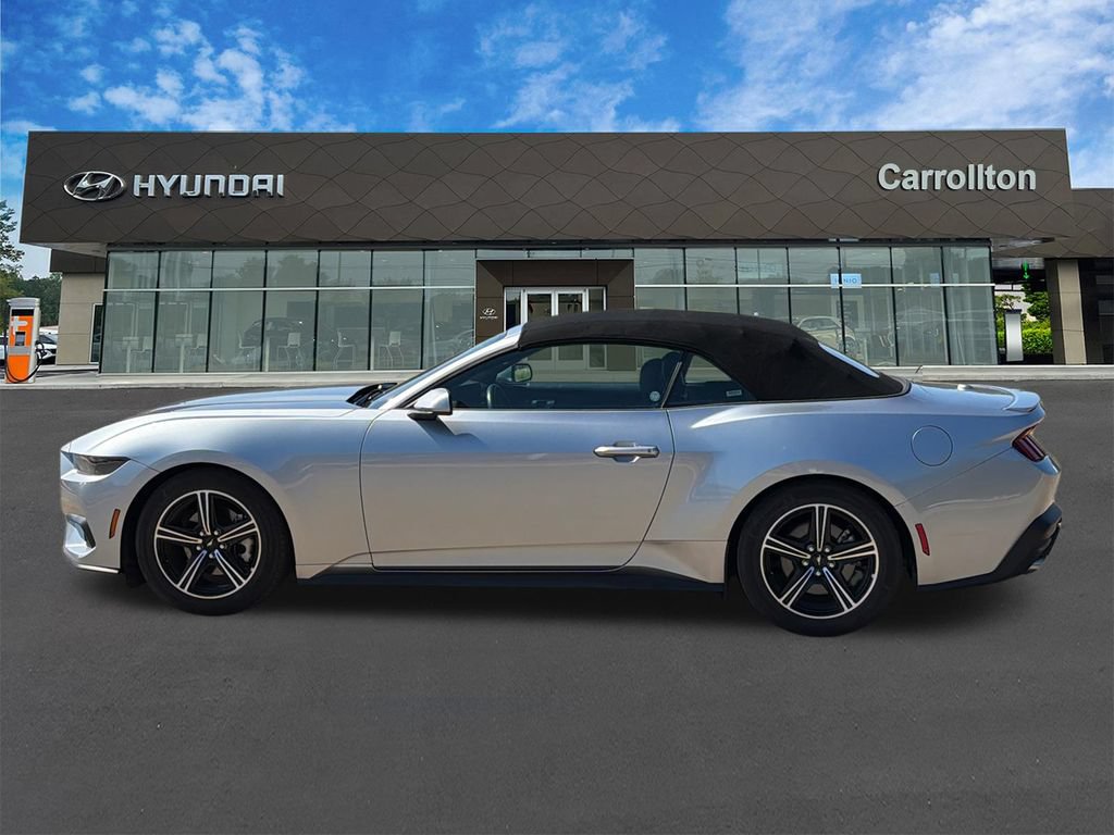 Used 2025 Ford Mustang Premium RWD image 8
