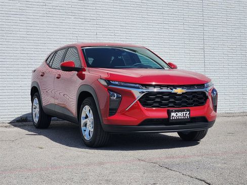 New 2026 Chevrolet Trax LS w/ LS Convenience Package image 2