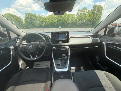 Used 2021 Toyota RAV4 XLE w/ Convenience Package AWD/4WD image 12