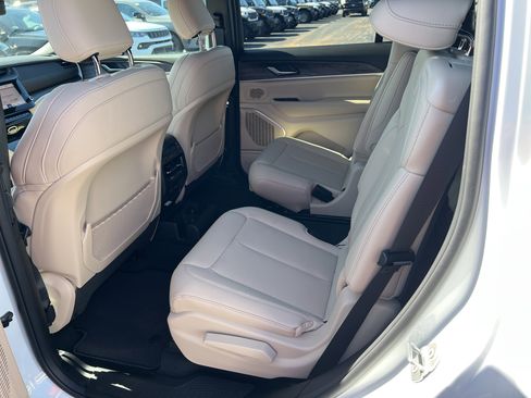 New 2026 Jeep Grand Cherokee L Limited AWD/4WD image 21