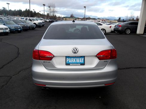 Used 2013 Volkswagen Jetta TDI image 4