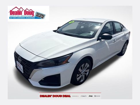 Used 2024 Nissan Altima 2.5 S FWD image 1