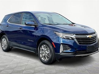 Used 2022 Chevrolet Equinox LT image 1