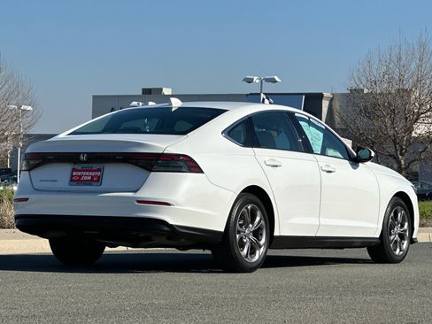 Used 2024 Honda Accord EX image 4