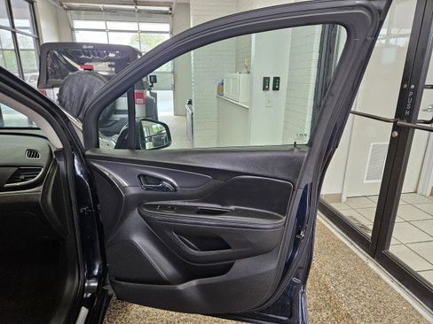 Used 2021 Buick Encore Preferred w/ Safety Package AWD/4WD image 14